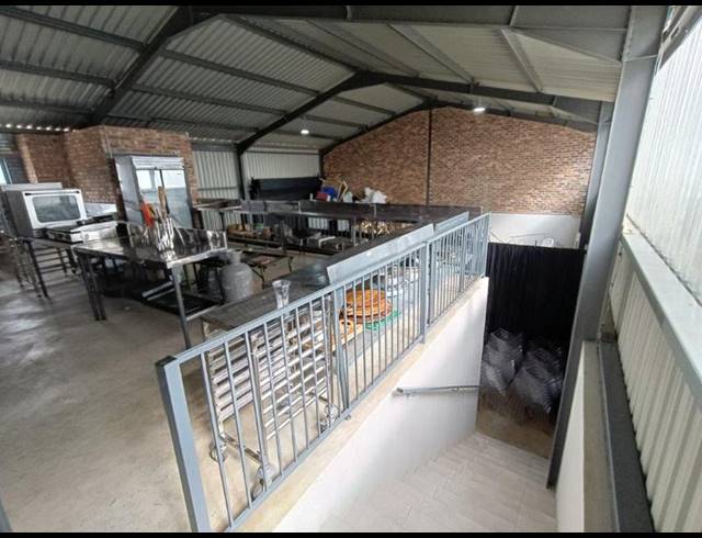 INDUSTRIAL PROPERTY TO RENT IN HALFWAY HOUSE